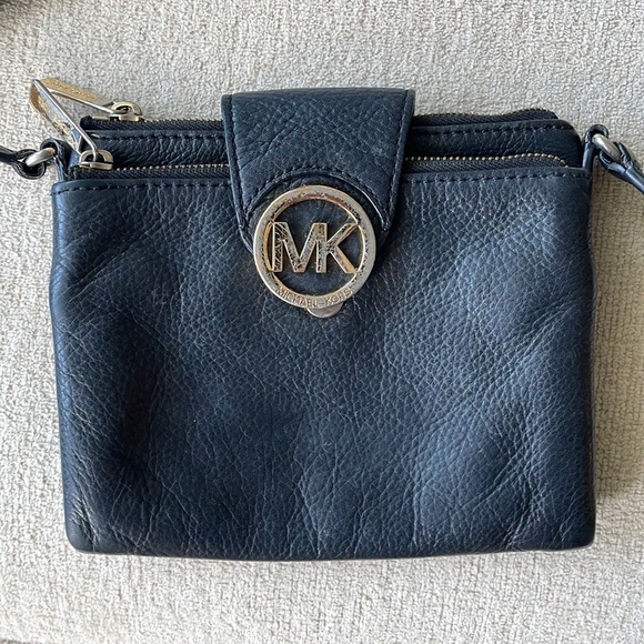 Michael Kors Fulton crossbody bag small black pebbled leather gold logo - Picture 1 of 12